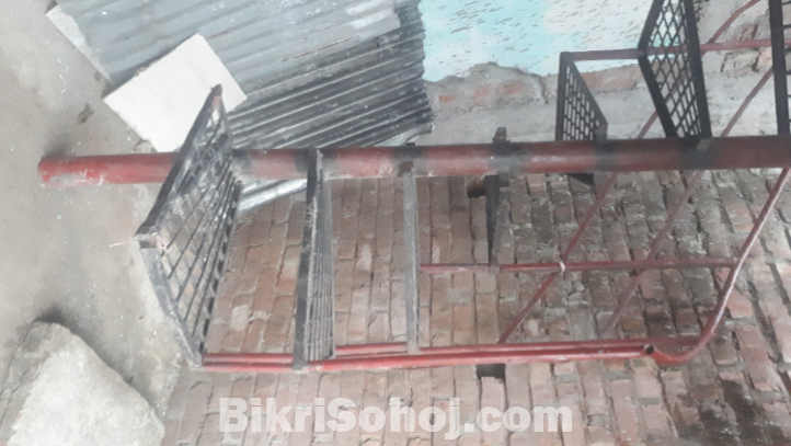সিড়িঁ  বিক্রি হবে সিলেটে
